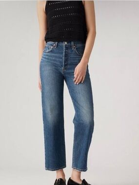 Levi's Women's Medium Blue Straight Leg Jeans